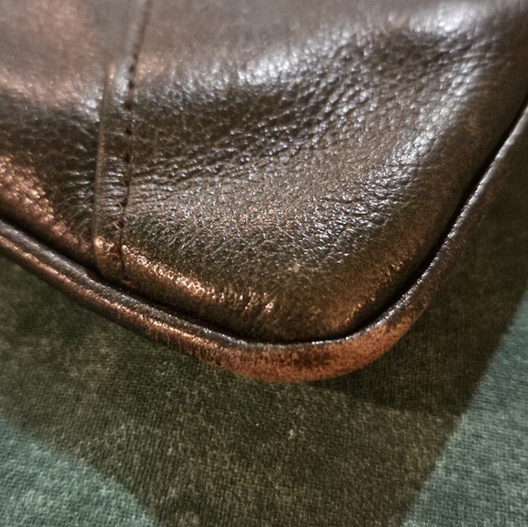 Vintage 70s Dark Green Leather Woodward and Lothrop Envelope Purse - Picture 9 of 12
